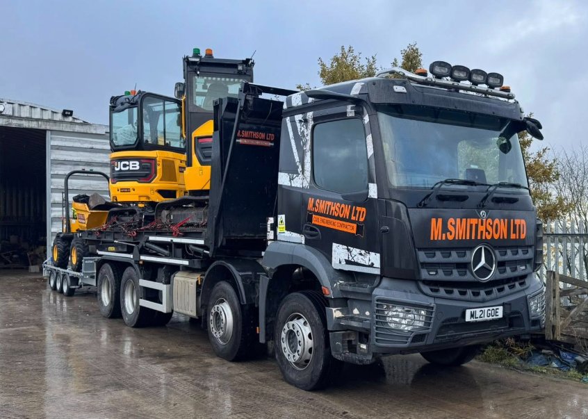 M.Smithson LTD branded Mercedes Arocs plant transporter with JCB
