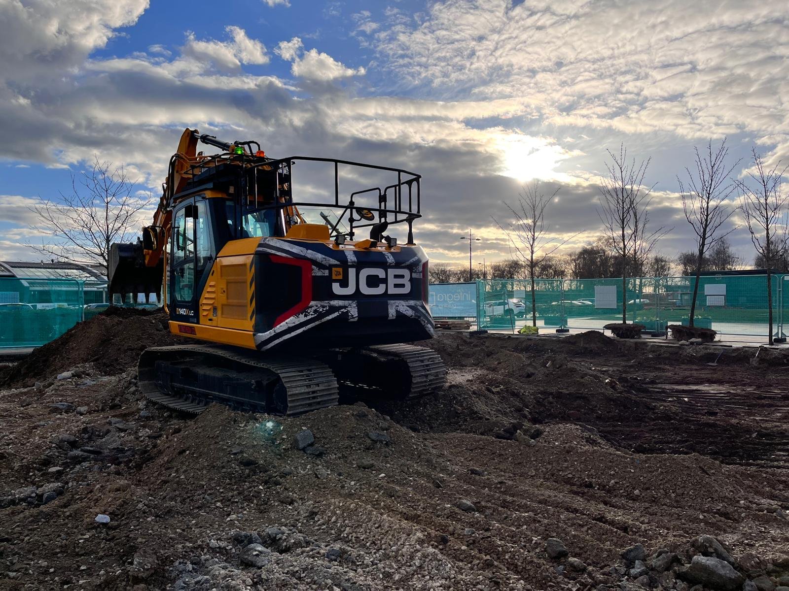 M.Smithson LTD Union Jack JCB 140X LC excavator